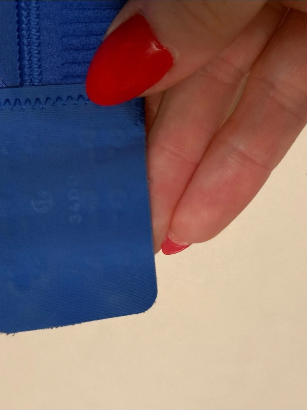 Lululemon Blue Sports Bra Size 34DD Adjustable Straps